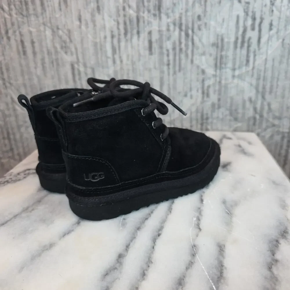 UGG Neumel II Unisex Kid's Chukka Boot Color Black Sz 10